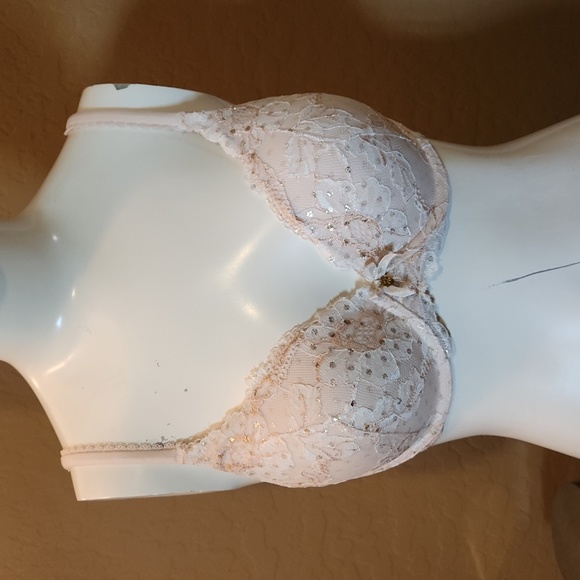 Victorias Secret Light Peach Lace Bra (0694) - Picture 1 of 5